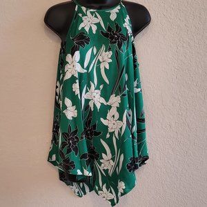 Green Floral Handkerchif Hem Blouse